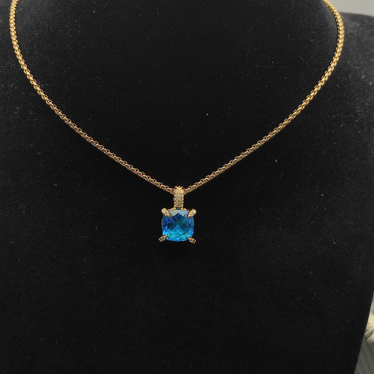 David Yurman Blue Topaz Cable Collectibles Pendant Necklace